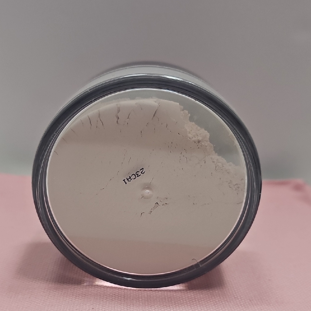 ⚡️Joe Blasco Hollywood Ultra Fine Setting Powder - Matte Finish - New - Picture 2 of 5
